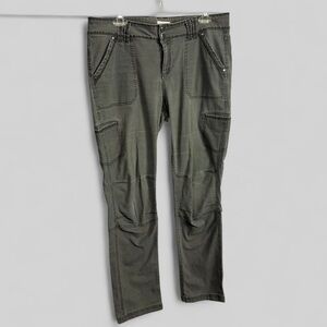 Ultimate Terrain grey utility cargo gorpcore pants ladies size 10 hiking